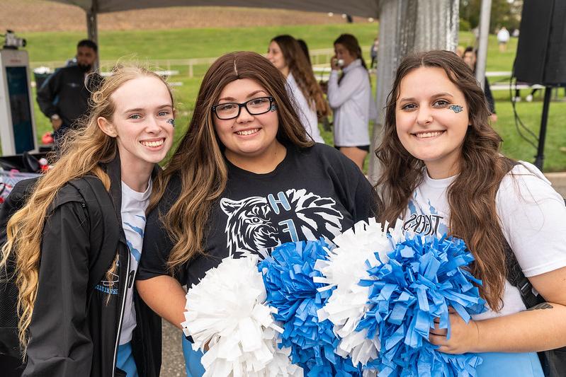 Cheerleaders at homecoming